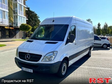 Білий Мерседес Sprinter, об'ємом двигуна 2.1 л та пробігом 240 тис. км за 14000 $, фото 1 на Automoto.ua