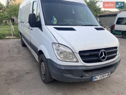 Белый Мерседес Sprinter, объемом двигателя 2.14 л и пробегом 498 тыс. км за 10800 $, фото 1 на Automoto.ua