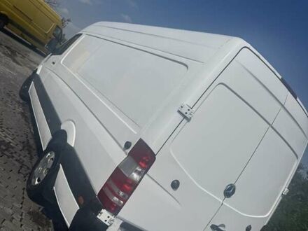 Белый Мерседес Sprinter, объемом двигателя 2.14 л и пробегом 295 тыс. км за 10500 $, фото 1 на Automoto.ua