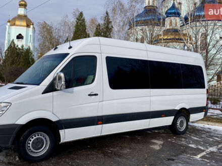 Белый Мерседес Sprinter, объемом двигателя 2.1 л и пробегом 450 тыс. км за 15300 $, фото 1 на Automoto.ua
