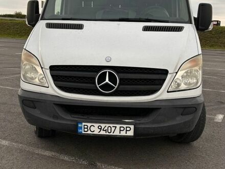 Белый Мерседес Sprinter, объемом двигателя 2.14 л и пробегом 420 тыс. км за 13600 $, фото 1 на Automoto.ua