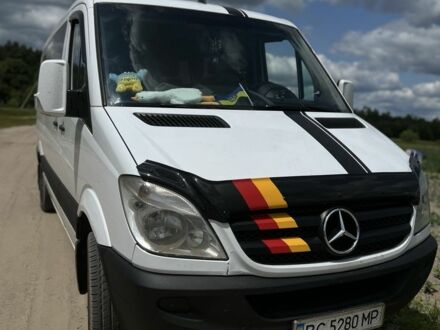Білий Мерседес Sprinter, об'ємом двигуна 2.1 л та пробігом 600 тис. км за 14000 $, фото 1 на Automoto.ua