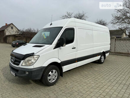 Белый Мерседес Sprinter, объемом двигателя 3 л и пробегом 370 тыс. км за 19999 $, фото 1 на Automoto.ua