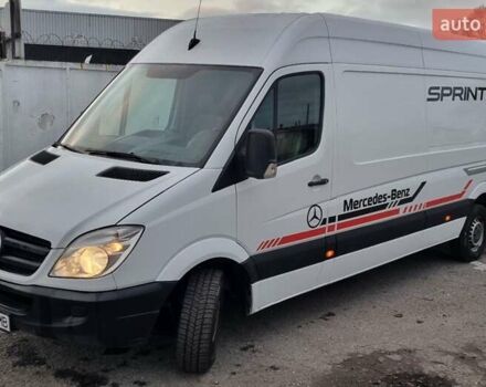 Белый Мерседес Sprinter, объемом двигателя 2.14 л и пробегом 327 тыс. км за 17200 $, фото 1 на Automoto.ua