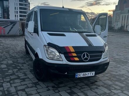 Білий Мерседес Sprinter, об'ємом двигуна 2.2 л та пробігом 602 тис. км за 13000 $, фото 1 на Automoto.ua