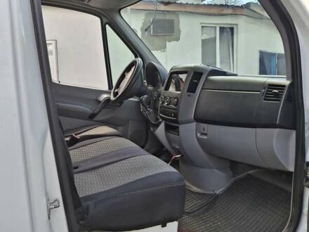 Мерседес Sprinter 2011 в Киеве на Automoto.ua Белый Мерседес Sprinter, объемом двигателя 2.14 л и пробегом 438 тыс. км за 9500 $, фото 1 на Automoto.ua
