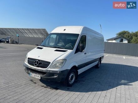 Белый Мерседес Sprinter, объемом двигателя 2.14 л и пробегом 429 тыс. км за 10500 $, фото 1 на Automoto.ua
