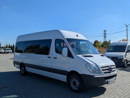 Белый Мерседес Sprinter, объемом двигателя 2.2 л и пробегом 289 тыс. км за 28000 $, фото 1 на Automoto.ua
