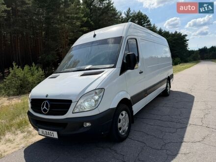 Белый Мерседес Sprinter, объемом двигателя 2.14 л и пробегом 352 тыс. км за 16000 $, фото 1 на Automoto.ua