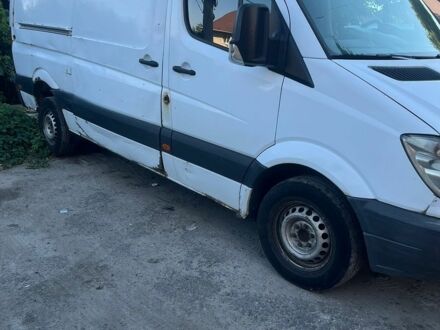 Білий Мерседес Sprinter, об'ємом двигуна 2.14 л та пробігом 651 тис. км за 7000 $, фото 1 на Automoto.ua