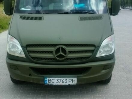 Білий Мерседес Sprinter, об'ємом двигуна 2.1 л та пробігом 300 тис. км за 8637 $, фото 1 на Automoto.ua