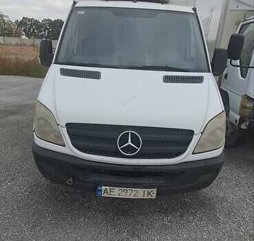 Белый Мерседес Sprinter, объемом двигателя 2.1 л и пробегом 724 тыс. км за 7500 $, фото 1 на Automoto.ua