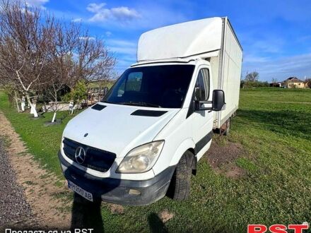 Белый Мерседес Sprinter, объемом двигателя 2.1 л и пробегом 920 тыс. км за 11000 $, фото 1 на Automoto.ua
