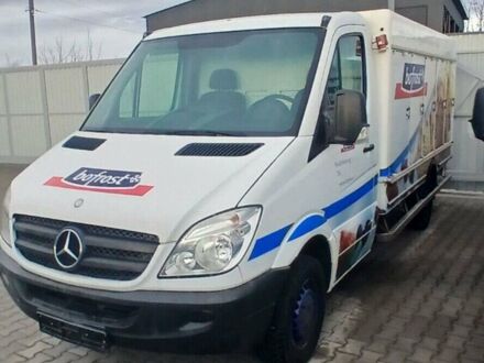 Белый Мерседес Sprinter, объемом двигателя 2.2 л и пробегом 175 тыс. км за 21521 $, фото 1 на Automoto.ua