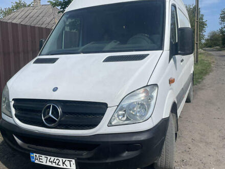 Белый Мерседес Sprinter, объемом двигателя 2.2 л и пробегом 300 тыс. км за 8800 $, фото 1 на Automoto.ua