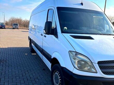 Мерседес Sprinter 2011 в Павлограде на Automoto.ua Белый Мерседес Sprinter, объемом двигателя 2.7 л и пробегом 280 тыс. км за 12300 $, фото 1 на Automoto.ua