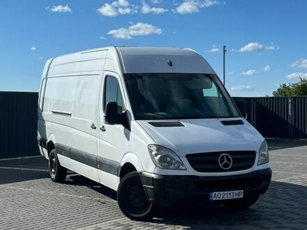 Белый Мерседес Sprinter, объемом двигателя 2.2 л и пробегом 495 тыс. км за 9500 $, фото 1 на Automoto.ua
