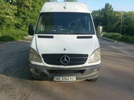 Білий Мерседес Sprinter, об'ємом двигуна 2.7 л та пробігом 550 тис. км за 12000 $, фото 1 на Automoto.ua