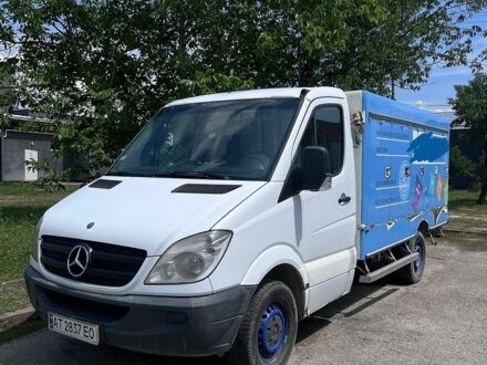 Білий Мерседес Sprinter, об'ємом двигуна 2.14 л та пробігом 382 тис. км за 8500 $, фото 1 на Automoto.ua