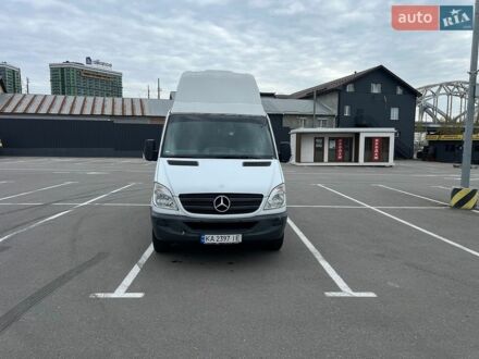 Белый Мерседес Sprinter, объемом двигателя 2.14 л и пробегом 310 тыс. км за 14950 $, фото 1 на Automoto.ua