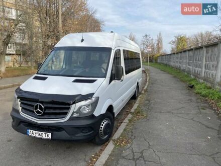 Белый Мерседес Sprinter, объемом двигателя 2.14 л и пробегом 690 тыс. км за 33000 $, фото 1 на Automoto.ua