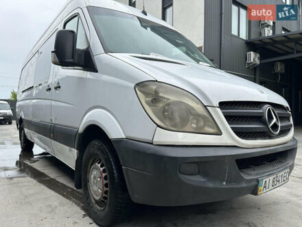 Белый Мерседес Sprinter, объемом двигателя 2.14 л и пробегом 400 тыс. км за 10500 $, фото 1 на Automoto.ua