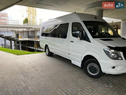 Белый Мерседес Sprinter, объемом двигателя 2.14 л и пробегом 707 тыс. км за 29900 $, фото 1 на Automoto.ua