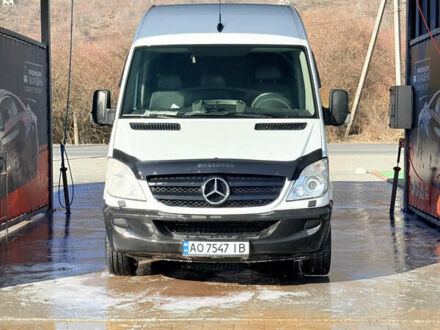 Белый Мерседес Sprinter, объемом двигателя 2.14 л и пробегом 666 тыс. км за 13200 $, фото 1 на Automoto.ua