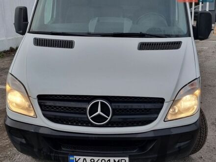 Белый Мерседес Sprinter, объемом двигателя 2.1 л и пробегом 327 тыс. км за 15500 $, фото 1 на Automoto.ua