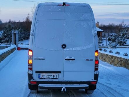 Белый Мерседес Sprinter, объемом двигателя 2.14 л и пробегом 305 тыс. км за 14300 $, фото 1 на Automoto.ua