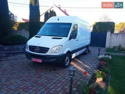 Белый Мерседес Sprinter, объемом двигателя 0 л и пробегом 242 тыс. км за 14299 $, фото 1 на Automoto.ua