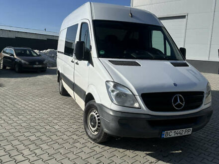 Белый Мерседес Sprinter, объемом двигателя 2.14 л и пробегом 381 тыс. км за 14000 $, фото 1 на Automoto.ua