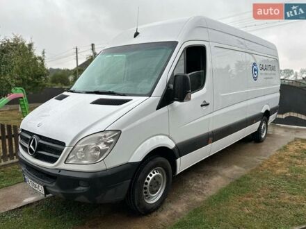 Белый Мерседес Sprinter, объемом двигателя 2.14 л и пробегом 500 тыс. км за 9000 $, фото 1 на Automoto.ua