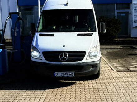 Белый Мерседес Sprinter, объемом двигателя 2.14 л и пробегом 250 тыс. км за 20000 $, фото 1 на Automoto.ua