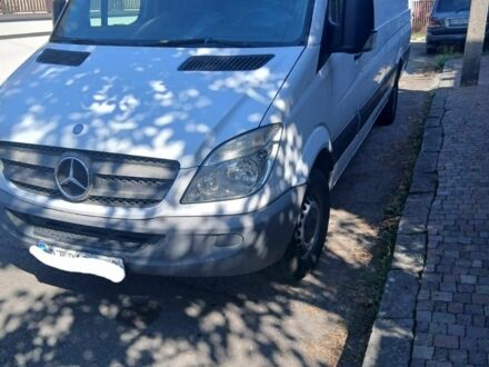 Белый Мерседес Sprinter, объемом двигателя 0 л и пробегом 220 тыс. км за 12025 $, фото 1 на Automoto.ua