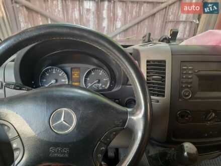 Белый Мерседес Sprinter, объемом двигателя 2.14 л и пробегом 571 тыс. км за 12900 $, фото 1 на Automoto.ua