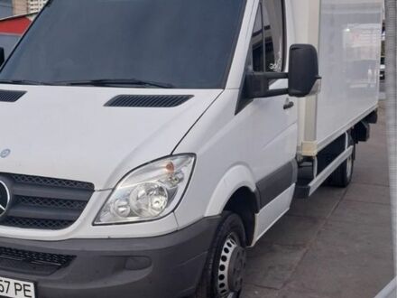 Белый Мерседес Sprinter, объемом двигателя 2.1 л и пробегом 309 тыс. км за 22540 $, фото 1 на Automoto.ua