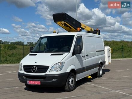 Белый Мерседес Sprinter, объемом двигателя 2.2 л и пробегом 212 тыс. км за 22900 $, фото 1 на Automoto.ua