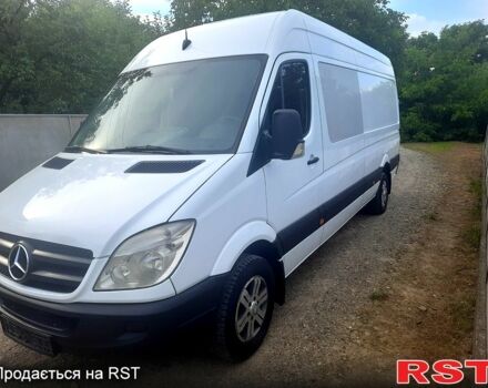 Белый Мерседес Sprinter, объемом двигателя 3 л и пробегом 500 тыс. км за 17900 $, фото 1 на Automoto.ua