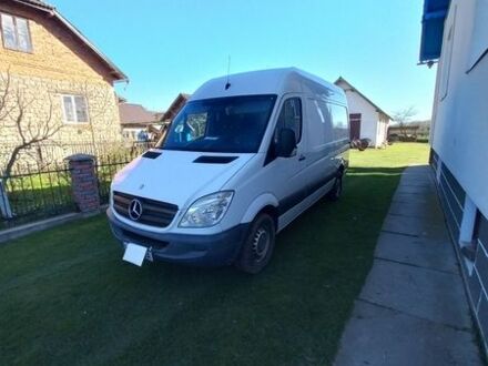 Белый Мерседес Sprinter, объемом двигателя 2.2 л и пробегом 375 тыс. км за 13100 $, фото 1 на Automoto.ua