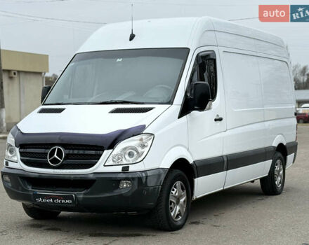Белый Мерседес Sprinter, объемом двигателя 2.14 л и пробегом 286 тыс. км за 11799 $, фото 1 на Automoto.ua