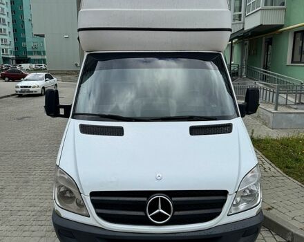 Белый Мерседес Sprinter, объемом двигателя 2.2 л и пробегом 305 тыс. км за 14900 $, фото 1 на Automoto.ua