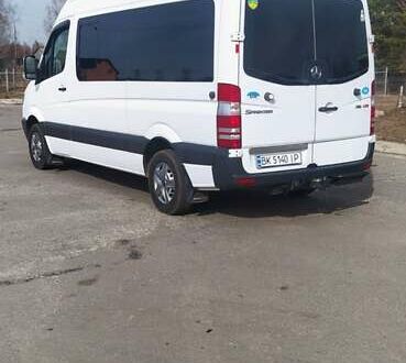 Белый Мерседес Sprinter, объемом двигателя 2.2 л и пробегом 449 тыс. км за 15700 $, фото 1 на Automoto.ua