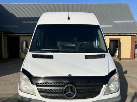 Белый Мерседес Sprinter, объемом двигателя 2.14 л и пробегом 311 тыс. км за 11000 $, фото 1 на Automoto.ua