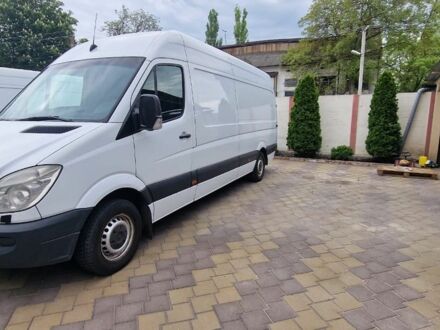 Белый Мерседес Sprinter, объемом двигателя 2.14 л и пробегом 577 тыс. км за 10900 $, фото 1 на Automoto.ua