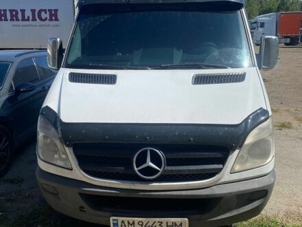 Белый Мерседес Sprinter, объемом двигателя 2.69 л и пробегом 500 тыс. км за 14500 $, фото 1 на Automoto.ua