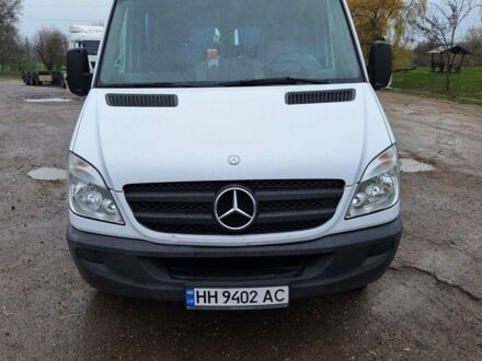 Белый Мерседес Sprinter, объемом двигателя 2.2 л и пробегом 114 тыс. км за 23325 $, фото 1 на Automoto.ua