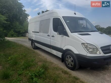 Белый Мерседес Sprinter, объемом двигателя 3 л и пробегом 500 тыс. км за 17800 $, фото 1 на Automoto.ua