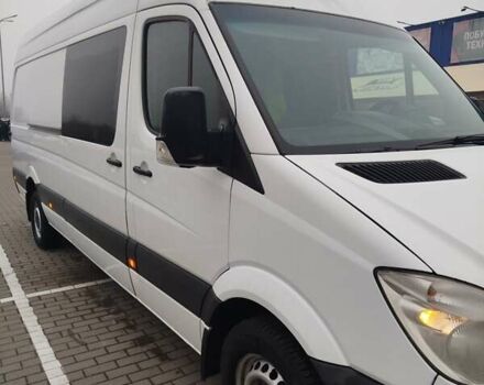Белый Мерседес Sprinter, объемом двигателя 2.1 л и пробегом 318 тыс. км за 12000 $, фото 1 на Automoto.ua