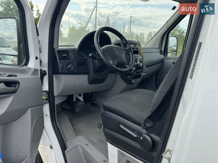 Білий Мерседес Sprinter, об'ємом двигуна 2.1 л та пробігом 253 тис. км за 16900 $, фото 1 на Automoto.ua